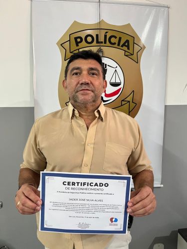 A ADEPOL parabeniza o delegado Jader José Silva Alves